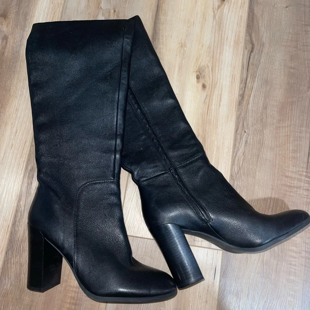 Boots - Picture 1 of 5